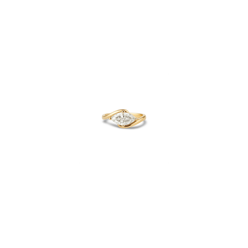 The Diamond Curve Ring